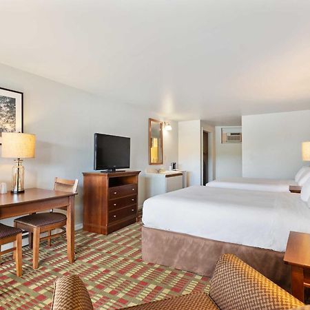 Ocean Gate Resort Southport Esterno foto